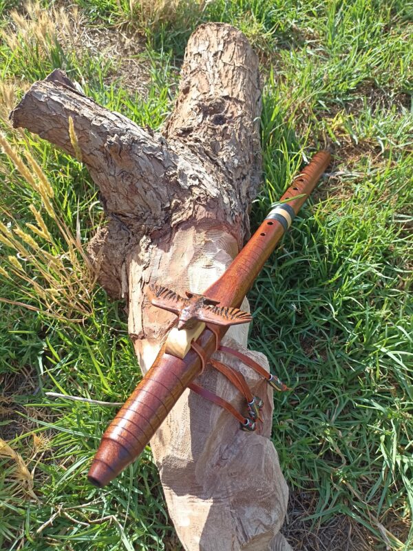 Mi (E) Sapele wood native american flute Eagle totem
