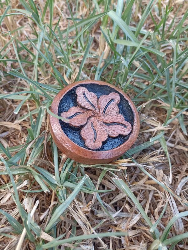 Totem flower