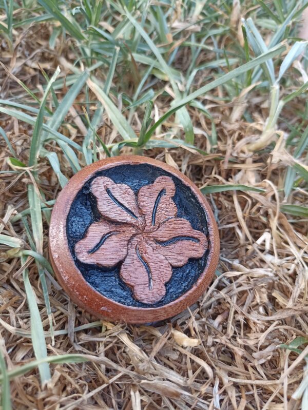 Totem flower