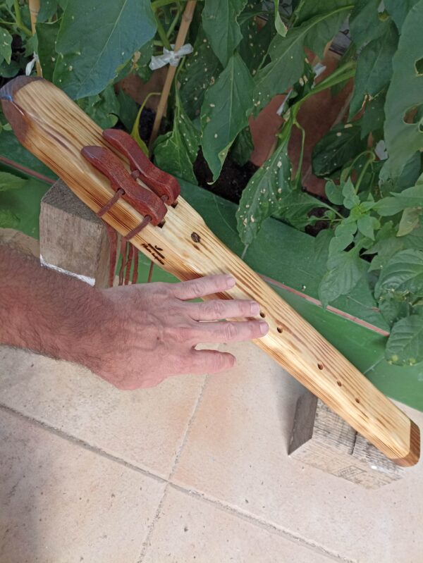 Mi (E) Pine wood drone native american flute with tiger eyes inlay