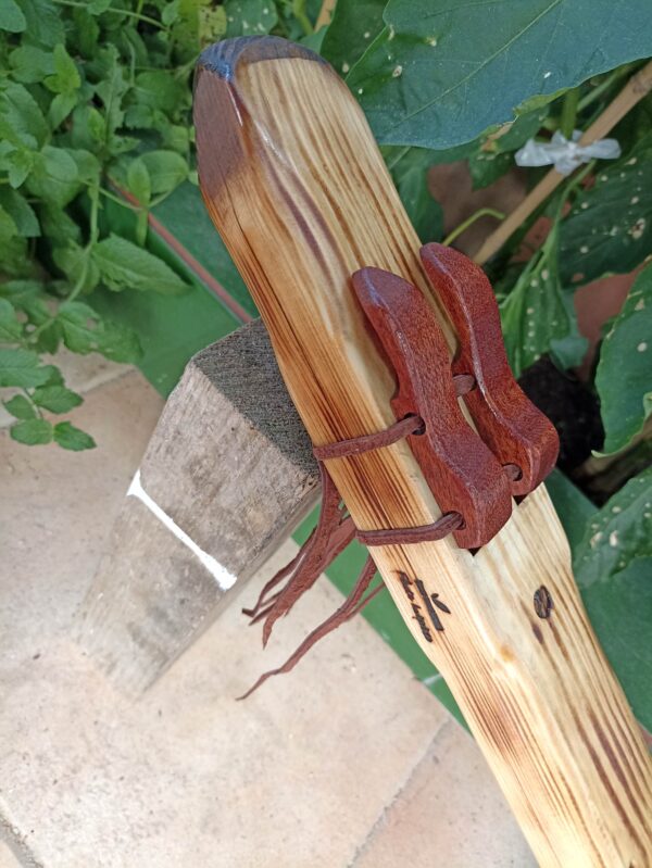 Mi (E) Pine wood drone native american flute with tiger eyes inlay