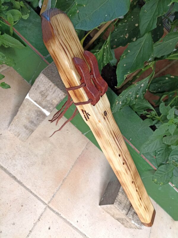 Mi (E) Pine wood drone native american flute with tiger eyes inlay